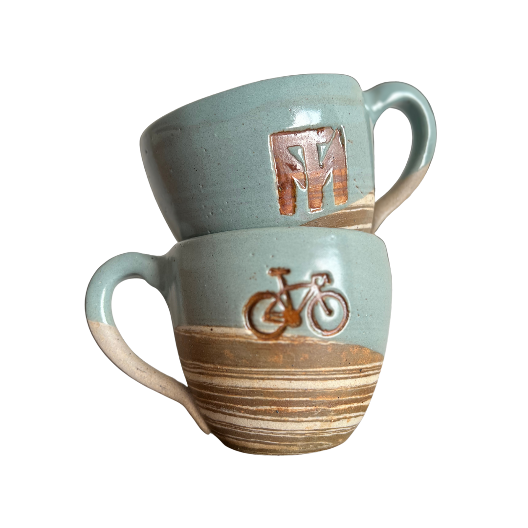 TAZA ARTESANAL TM BICI AZUL (PIEZAS ÚNICAS Y LIMITADAS)